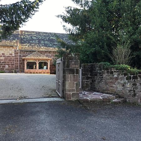 Le Clos De Rose Ussac Luaran gambar