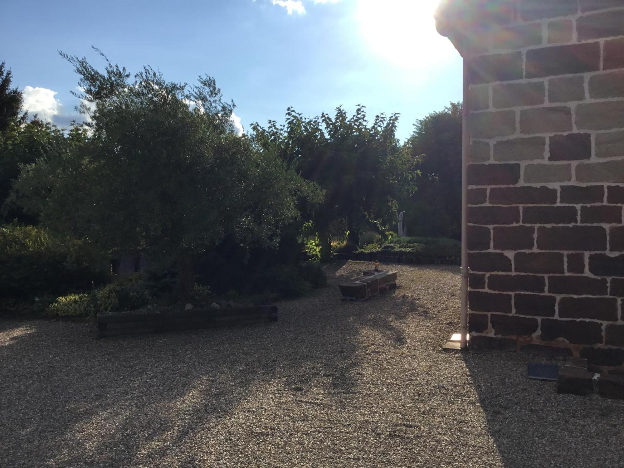 Le Clos De Rose Ussac Luaran gambar